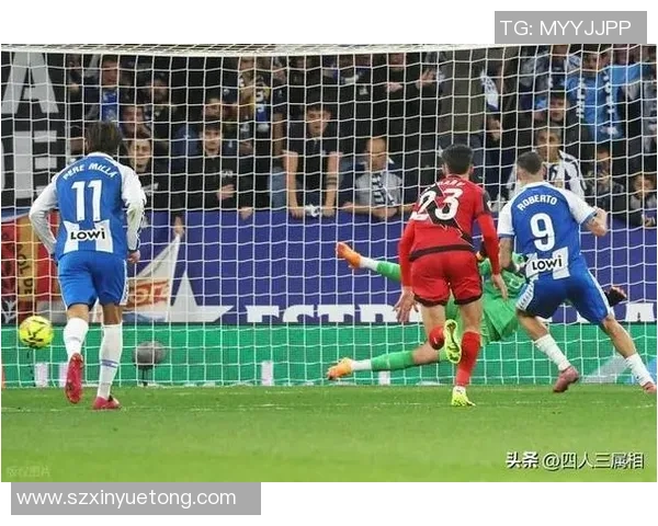 英超激战波尔图狂胜那不勒斯6比2全场瞬间沸腾的精彩瞬间分析