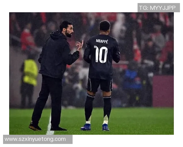 意甲激战:本菲卡大胜皇马红牌争议引发全场热议 意甲激战:本菲卡大胜皇马红牌争议引发全场热议