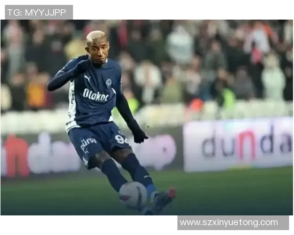 意甲赛场冷门频现本菲卡与曼联激战成平局引发热议 意甲赛场冷门频现本菲卡与曼联激战成平局引发热议